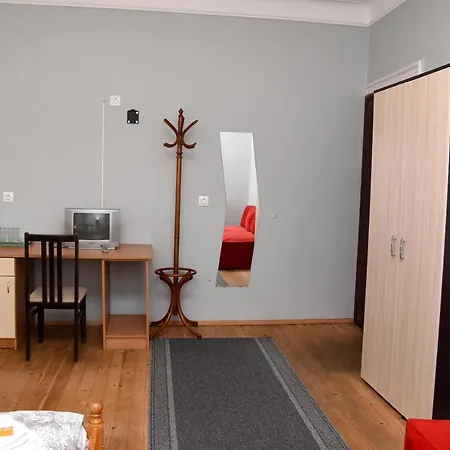 Santa Гостевой дом 2*